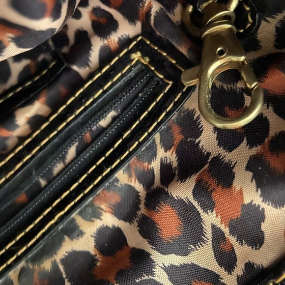 Maxx New York black patent quilted purse w gold chains on handles cheetah lining - Picture 5 of 9